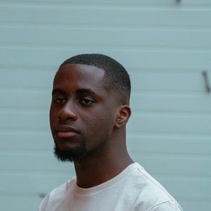 Meet your Posher, Lucretia